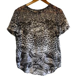 Equipment silk sheer short sleeve printed blouse size XS excellent condition